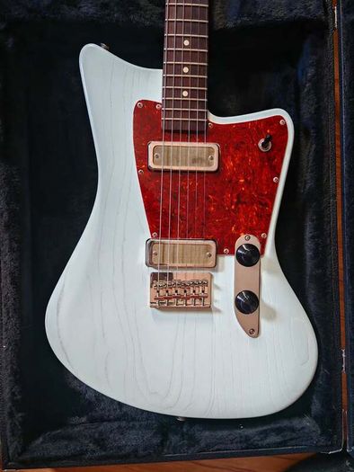 Trent Guitars UK Model 1 Custom Offset Guitar Sonic Blue (Delivery available)