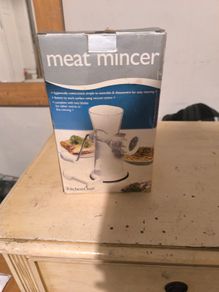 Meat mincer