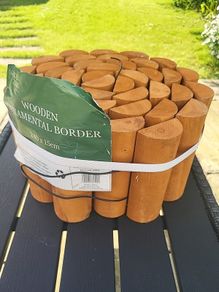 garden wooden ornamental border