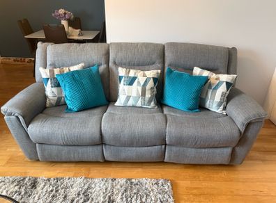 3 Seater electric recliners with phone charger, chair with poof & floor mat