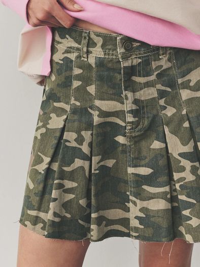 Stunning Brand New with tags Next UK14 Tall range Camo Printed 100% Cotton Pleated Denim Mini Skirt