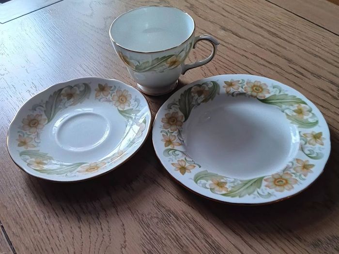 Vintage Duchess Greensleeves Tea Trio Set