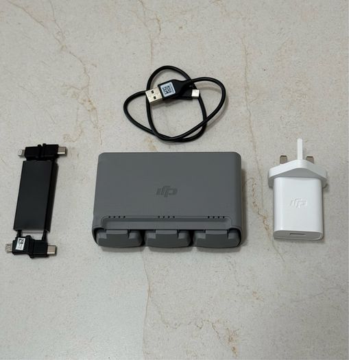 DJI Mini 2 Fly More Combo Like New Hardly Used