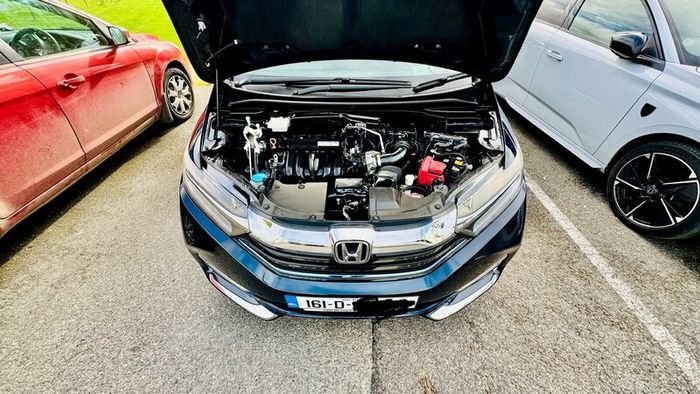 Honda Shuttle Hybrid Z 2016