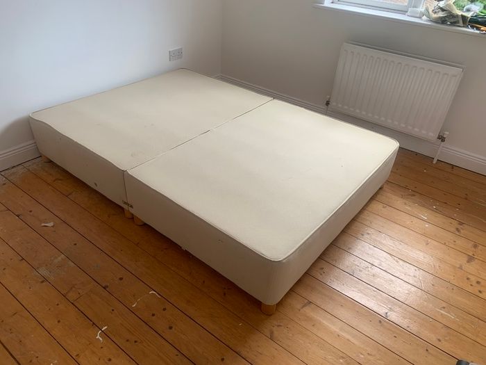 Double bed base