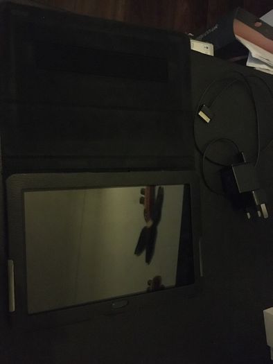 Samsung Galaxy Tab 2, 10.1.... as good as new