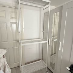 clothes rack with wheels