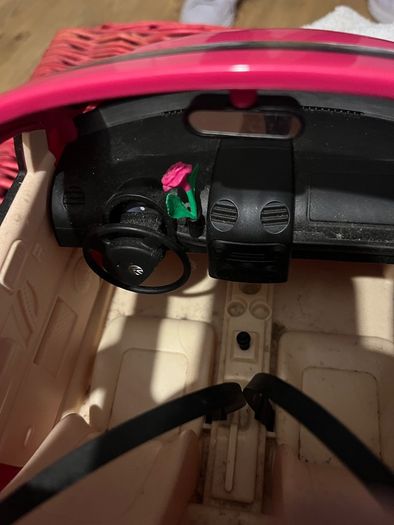 Mattel Barbie Volkswagen Beetle in hot pink