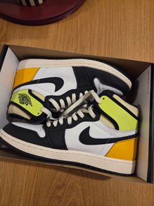 Jordan 1 white black volt