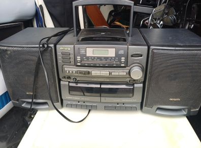 Aiwa cd radio and cassette player