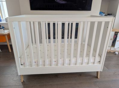 Elegant Baby cot
