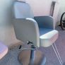 salon chairs Image 4