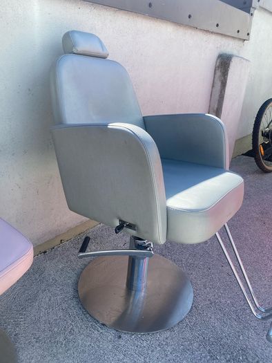 salon chairs