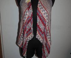 BNWT Bershka waistcoat size XS UK6/8 EU34/36 Postage included