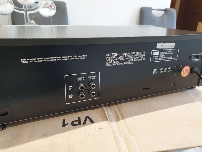 tape deck Sansui D- 95M