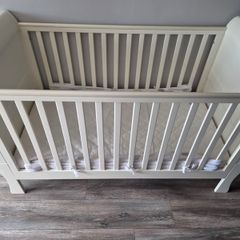 Cot Bed, changing unit and bed rail