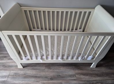 Cot Bed, changing unit and bed rail