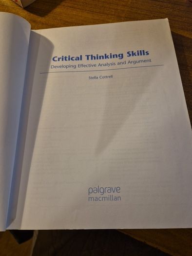 Critical Thinking Skills. Books. Stella Cottrell. Palgrave McMillan
