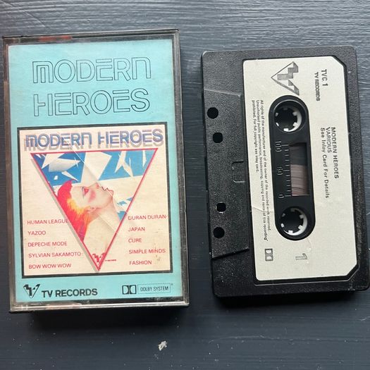cassette Modern Heroes - Various Artists