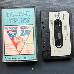 cassette Modern Heroes - Various Artists