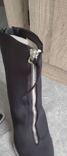 beautiful rhinestones zip front black boots size 41 Sergio todzi