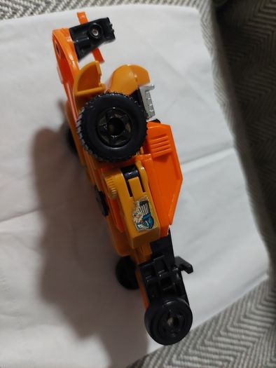 Transformer G1 Sandstorm / triplechanger