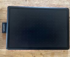 "One by Wacom" Drawing Tablet