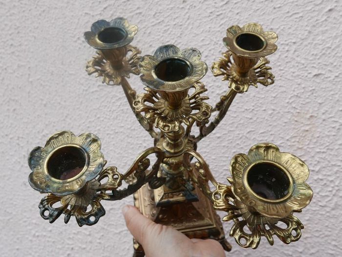 Vintage Candle Holder in Gold with Details / For 5 Candles / Antique Home Decor / Old Golden Candelabra Candle Stand