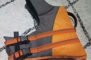 Medium dog life jacket- brand new