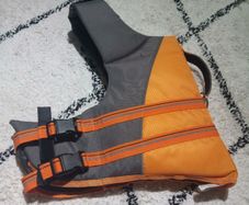 Medium dog life jacket- brand new