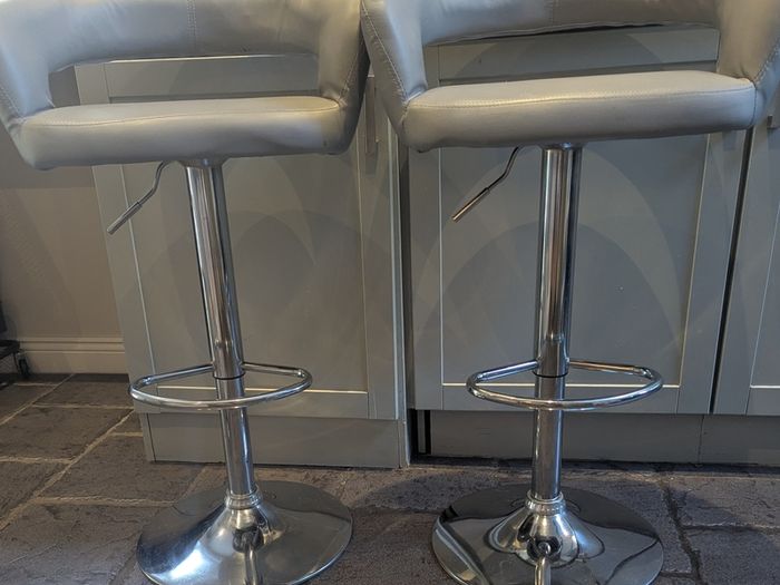 High stools