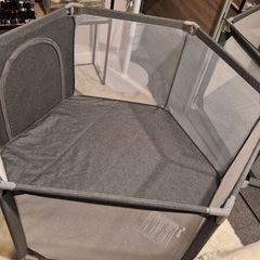 Mamia Hexagonal Playpen