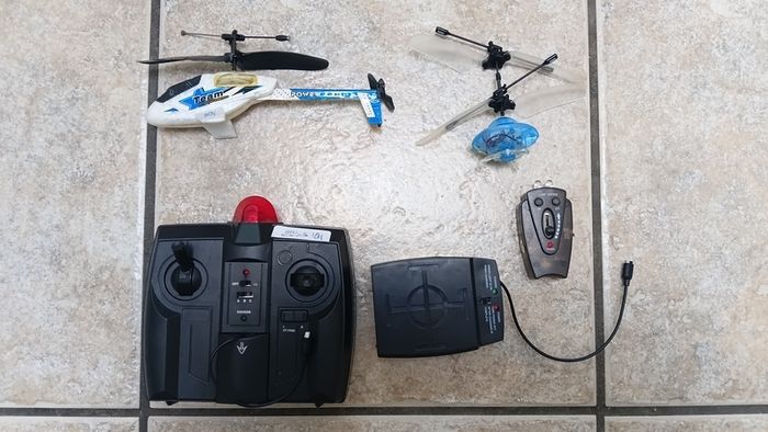 2 Remote Controlled Helicopter toys