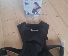 Ergobaby embrace baby carrier