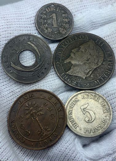 Mixed country coin lot see pictures