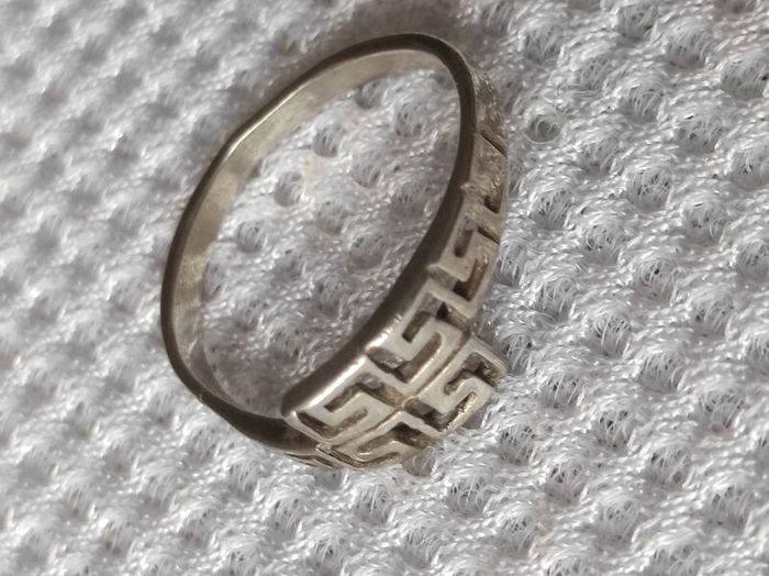 Vintage sterling silver ring