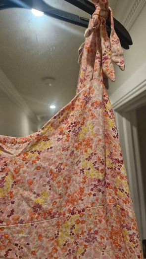 Gorgeous floral sun dress