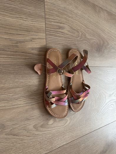 kids sandals