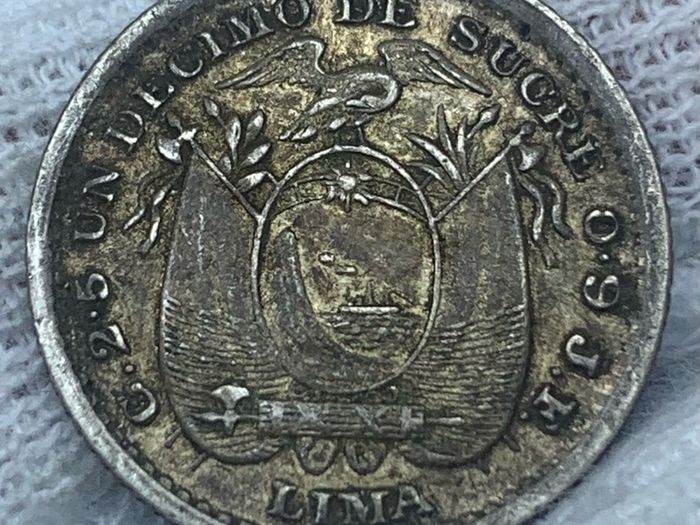 Ecuador 1900 silver Lima