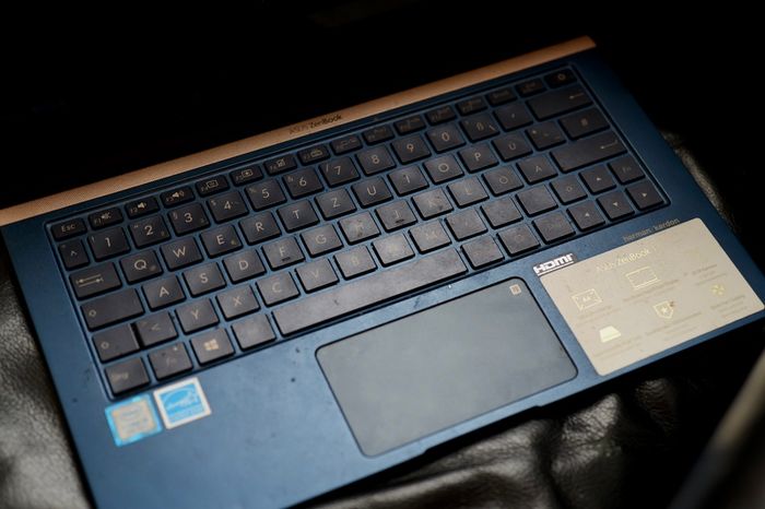 Junk For Parts Or Repair Asus Zenbook Ux333f