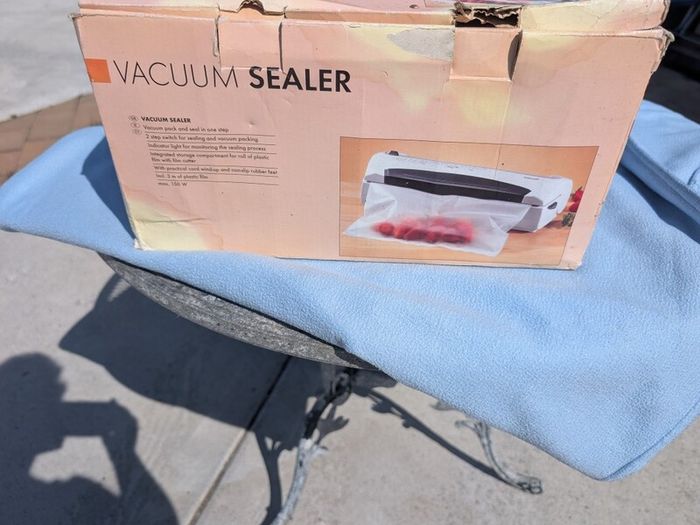 Vacume Sealer
