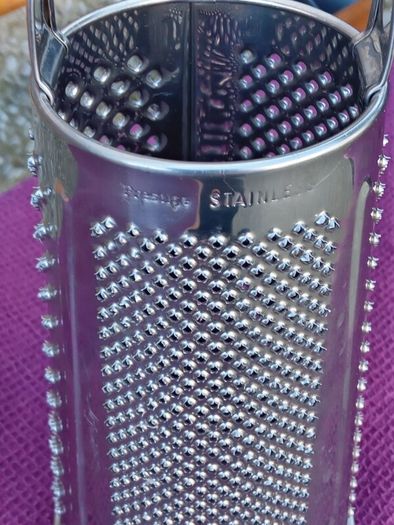 Vintage 3 Grades Grater