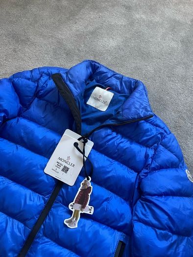 Moncler chill walk puffer size S