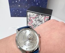 Gucci watch