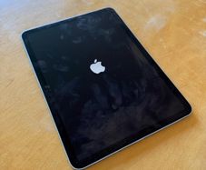 iPad Air 4th Gen 64gb Sky blue
