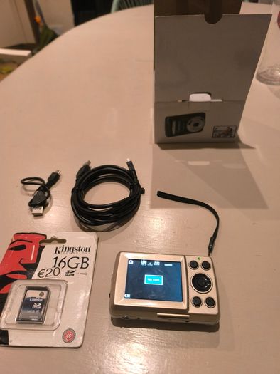 16 Megapixel Digital camera