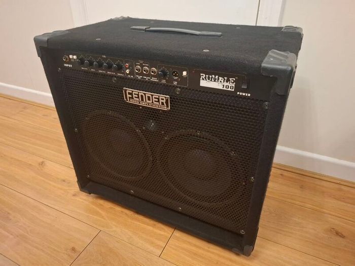 Fender Rumble 100 Bass Amplifier 2x10 Combo