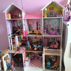 Large dolls house