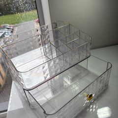 Clear acrylic makeup organizer