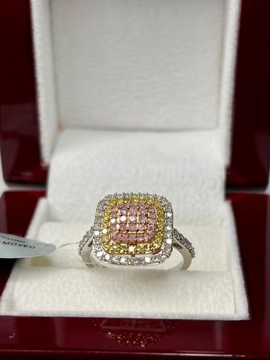 Gold 9K (375) Tri Colour Gold SGL Certified Natural Pink Diamond, Natural Yellow Diamond & Natural White Diamond